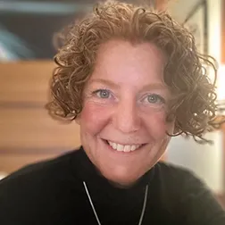 Ali Carruth	